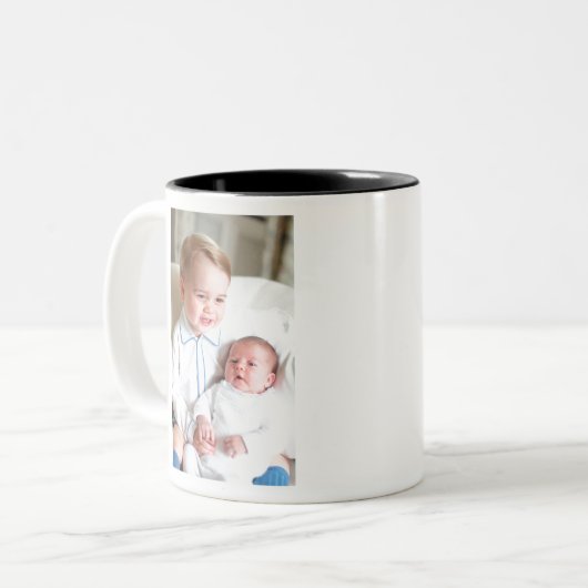 Prinz George und Prinzessin Charlotte Zweifarbige Tasse (Vorderseite Links)