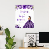 Prinzessin im dunklen Lila Kleid Quinceanera Willk Poster (Heimbüro)