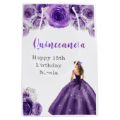 Prinzessin in einem dunklen Lila Kleid Quinceanera Mittlere Geschenktüte (Vorderseite)