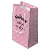 Prinzessin Tiaras und Herz auf rosa Wrapping Paper Kleine Geschenktüte (Rückseite Schrägansicht)