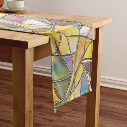 Prismatic Stained Glass Effect - Rainbow Prismatic Kurzer Tischläufer (Beispiel)