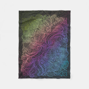 Prismatischer Swirl   Rainbow Fraktal Feather Art Fleecedecke
