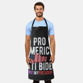 PRO AMERICA ANTI BIDEN SCHÜRZE (Getragen)