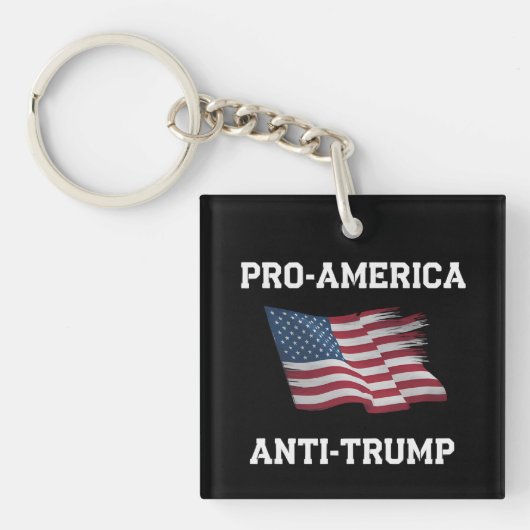 Pro America Anti Trump Vintag USA Flag Schlüsselanhänger (Vorderseite)