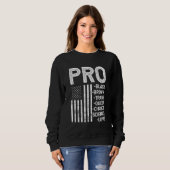 Pro-Black Pro-choice Pro-Liebe Pro-que - Resist H Sweatshirt (Vorne ganz)