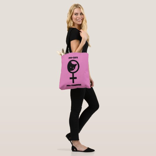 Pro Cats Pro Feminismus Tasche (Am Model)