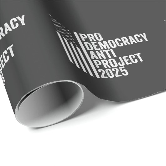 Pro Democracy Anti Project 2025 Republikaner Trump Geschenkpapier (Rolleneckpunkt)