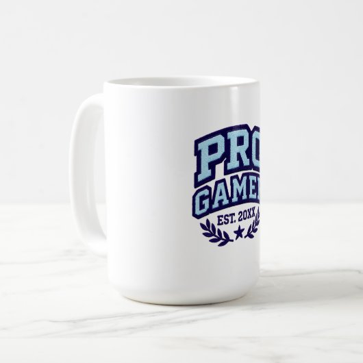 PRO GAMER — Varsity Chenille Patch Kaffeetasse (Vorderseite Links)