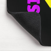 Pro-LGBT Regenbogen erhobene Faust #widerstehen An Mousepad (Ecke)