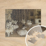 Probe des Balletts auf Bühne | Edgar Degas Puzzle<br><div class="desc">Ballett Probe auf Bühne (1874) von der französischen impressionistischen Künstlerin Edgar Degas. Original-Kunstwerk ist ein Öl auf der Leinwand,  das Ballerinas zeigt,  die auf einer Theater-Bühne proben. 

Verwenden Sie die Entwurfstools,  um einen benutzerdefinierten Text hinzuzufügen oder das Bild zu personalisieren.</div>