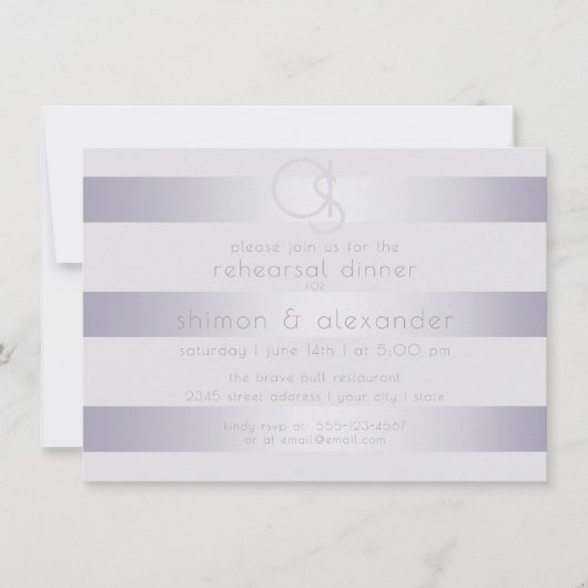 Probe | Violet Silber Shimmer Strip Monogram2 Einladung (Vorderseite)