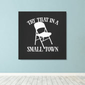 Probieren Sie das in einem kleinen Klappstuhl aus Leinwanddruck (Insitu (Holzboden))