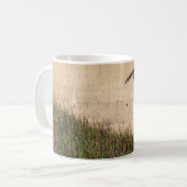 Probieren Sie Liebe Graffiti an der Mauer aus Kaffeetasse (Vorderseite Links)