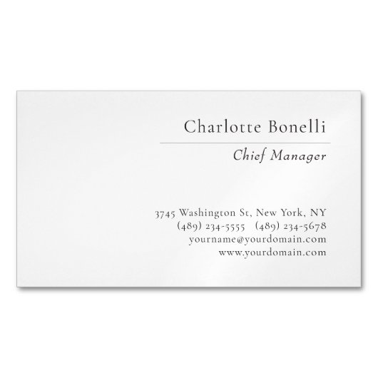 Professional Modern Minimalist Plain Black & White Magnetische Visitenkarte (Vorderseite)