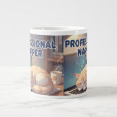 Professional Napper Funny Cat Mug | Cozy Lazy Morn Jumbo-Tasse (Vorderseite)