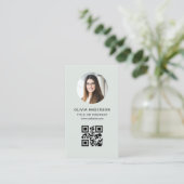 Professional Photo Sage Green QR Code Social Media Visitenkarte (Stehend Vorderseite)