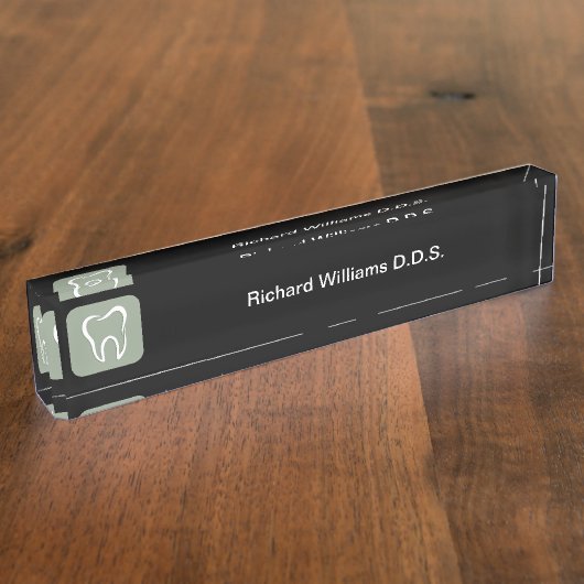 Professionell gestaltetes Zahnarztbüro Namensplakette (Seite)
