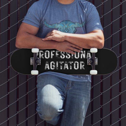 PROFESSIONELLER AUFRÜHRER  SKATEBOARD (Außenbereich 3)