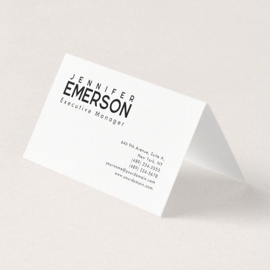 Professioneller minimalistischer moderner Plain Visitenkarten (Vorderseite)