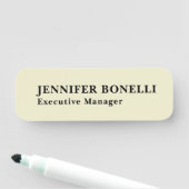 Professioneller minimalistischer moderner Trend Namensschild (Beispiel)