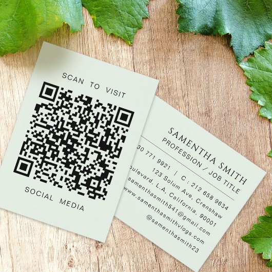 Professionelles minimales QR-Code Hellgrün Visitenkarte