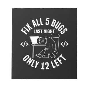 Programmer behebt alle 5 Fehler Notizblock