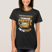 Programmierer, der den Kaffee in den Code-Programm T-Shirt (Vorderseite)