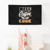 Programmierer machen Kaffee in Code Banner (Insitu)