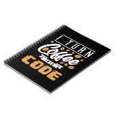 Programmierer machen Kaffee in Code Notizblock (Linke Seite)