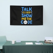 Programmierer zeigen mir den Code Banner (Messeveranstaltung)