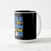 Programmierer zeigen mir den Code Zweifarbige Tasse (VorderseiteRechts)