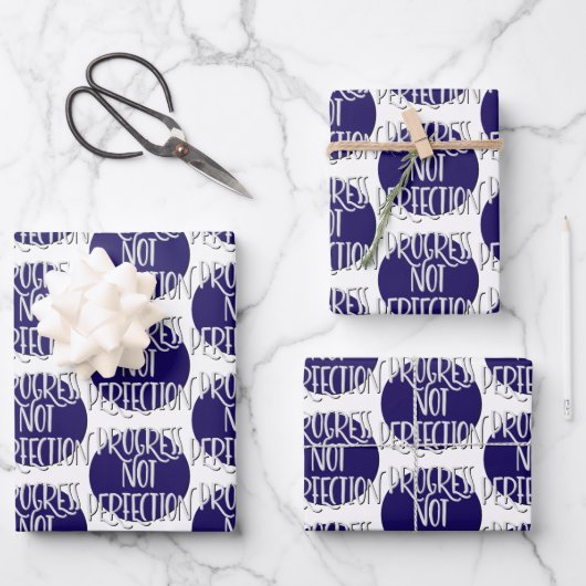 Progress Not Perfection Slogan Geschenkpapier Set (Vorderseite)