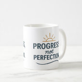 Progress, not perfection - Tea Mug Kaffeetasse (VorderseiteRechts)