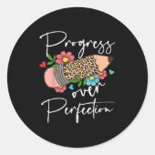 Progress Over Perfection Leopard Pencil Motivation Runder Aufkleber (Vorderseite)