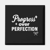 Progress Over Perfection Motivational Christian Se Magnet (Vorne)