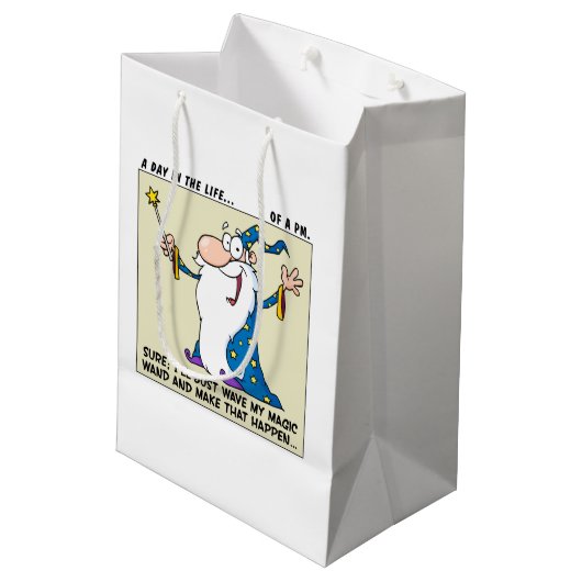 Projektleiter-magische Power Mittlere Geschenktüte (Rückseite Schrägansicht)