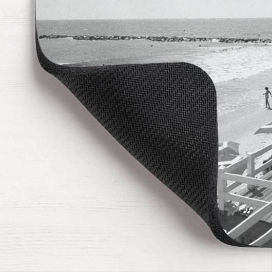 Promenade und Strand Bed & Breakfast Mousepad (Ecke)