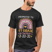 Promoted To 1St Grade On Twosday 2/22/2022 School T-Shirt (Vorderseite)