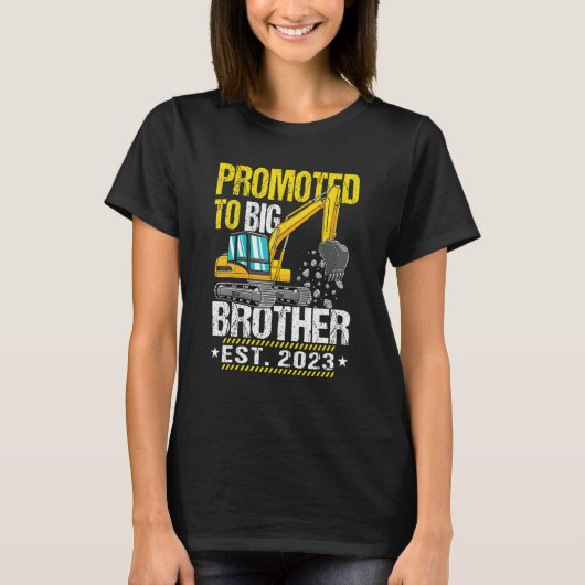 Promoted to Big Bro 2023 Leveled up to Big Brother T-Shirt (Vorderseite)