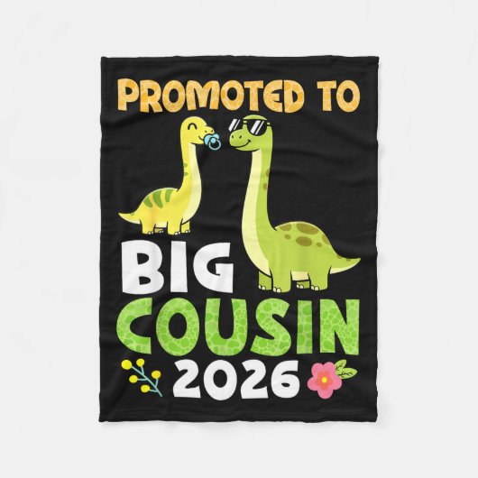 Promoted To Big Cousin 2026 Cute Dinosaur Family T Fleecedecke (Vorderseite)