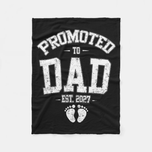 Promoted To Dad Est 2027 New Mom Daddy Fathers Day Fleecedecke (Vorderseite)