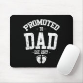 Promoted To Dad Est 2027 New Mom Daddy Fathers Day Mousepad (Mit Mouse)