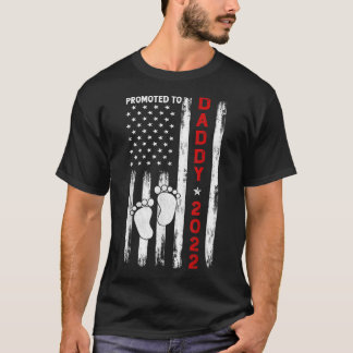 Promoted To Daddy 2022 First Time Fathers Day New T-Shirt