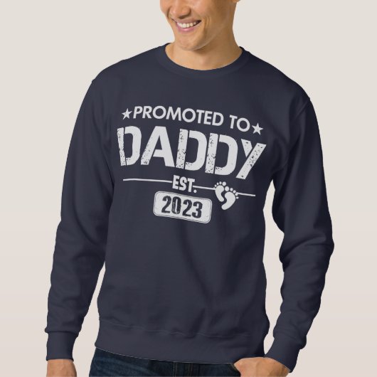Promoted to Daddy Est 2023 Geschenk New Dad Baby Sweatshirt (Vorderseite)