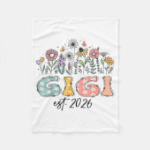 Promoted To Gigi Est. 2026 Wildflower Family Match Fleecedecke (Vorderseite)