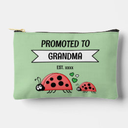 Promoted to Grandma ladybugs est year green Zubehörtasche