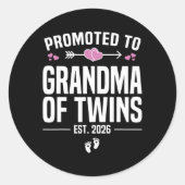 Promoted To Grandma Of Twins 2026 New Grandma Moth Runder Aufkleber (Vorderseite)