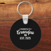 Promoted To Grandpa 2025 Funny Pregnancy Grandfath Schlüsselanhänger (Vorderseite)