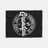 Promoted To Grandpa Est 2025 Grandparents New Gran Fleecedecke (Vorderseite (Horizontal))