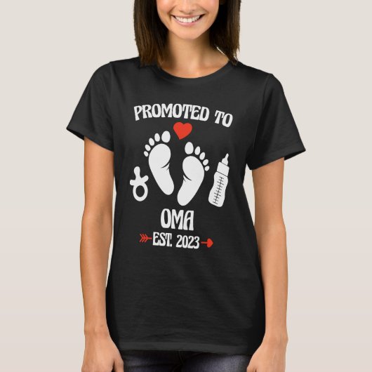 Promoted To Oma 2023 First Time New Grandma Pregna T-Shirt (Vorderseite)